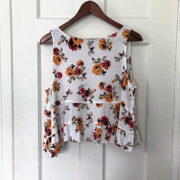 Floral Ruffle Crop Tank - Picture 4 of 8